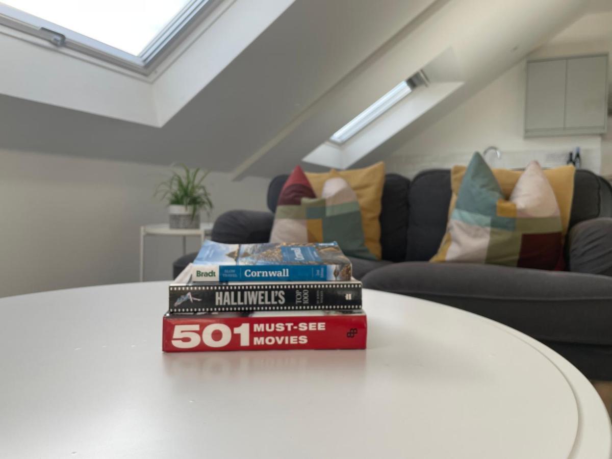 Stunning Penthouse In Penzance "Amazing Sea Views" Apartment Екстериор снимка