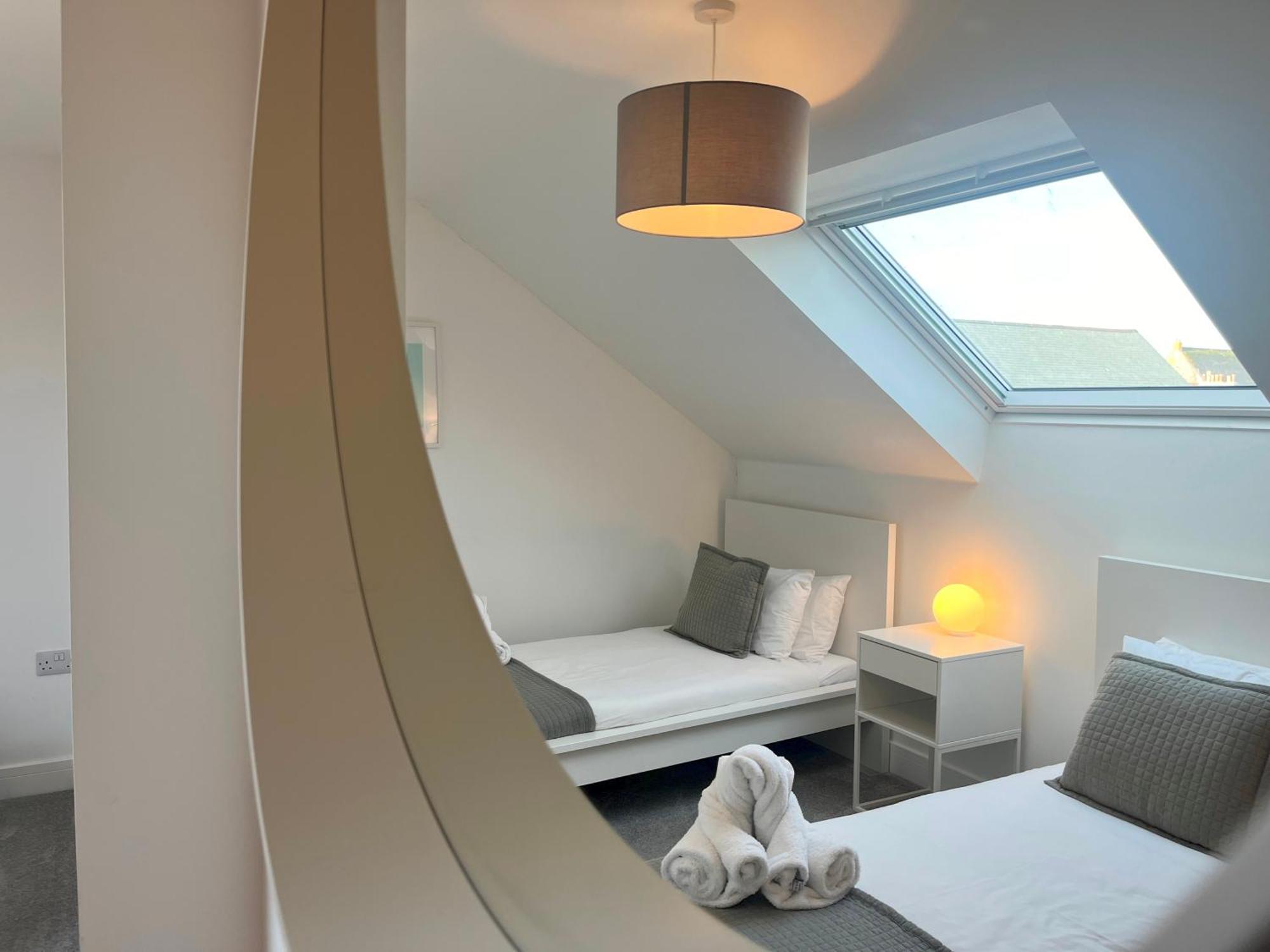 Stunning Penthouse In Penzance "Amazing Sea Views" Apartment Екстериор снимка